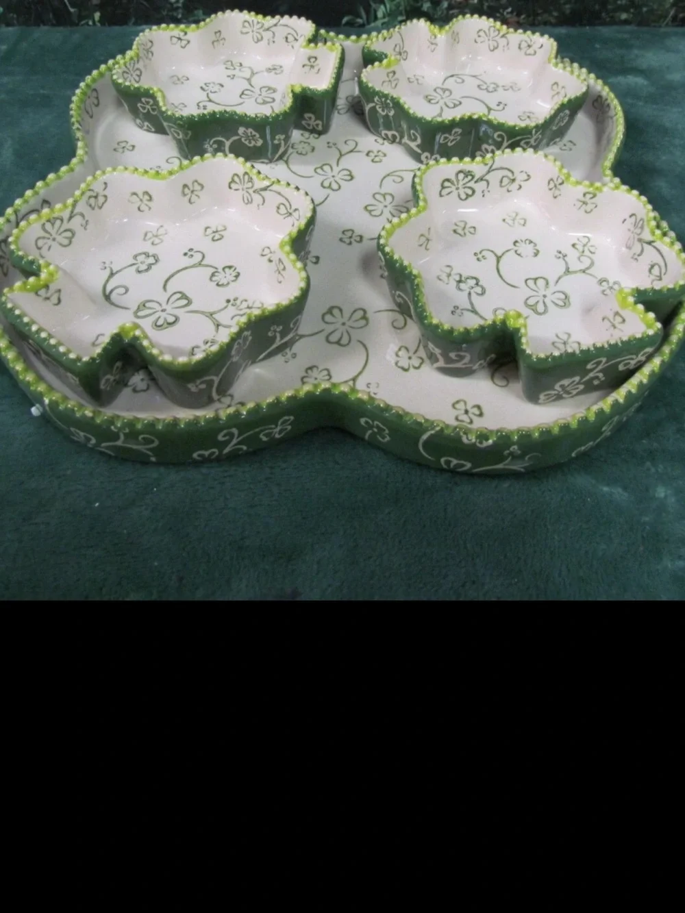 Temptations Shamrock Clover 5-Piece Bakeware & Serving Set Floral Lace G…
